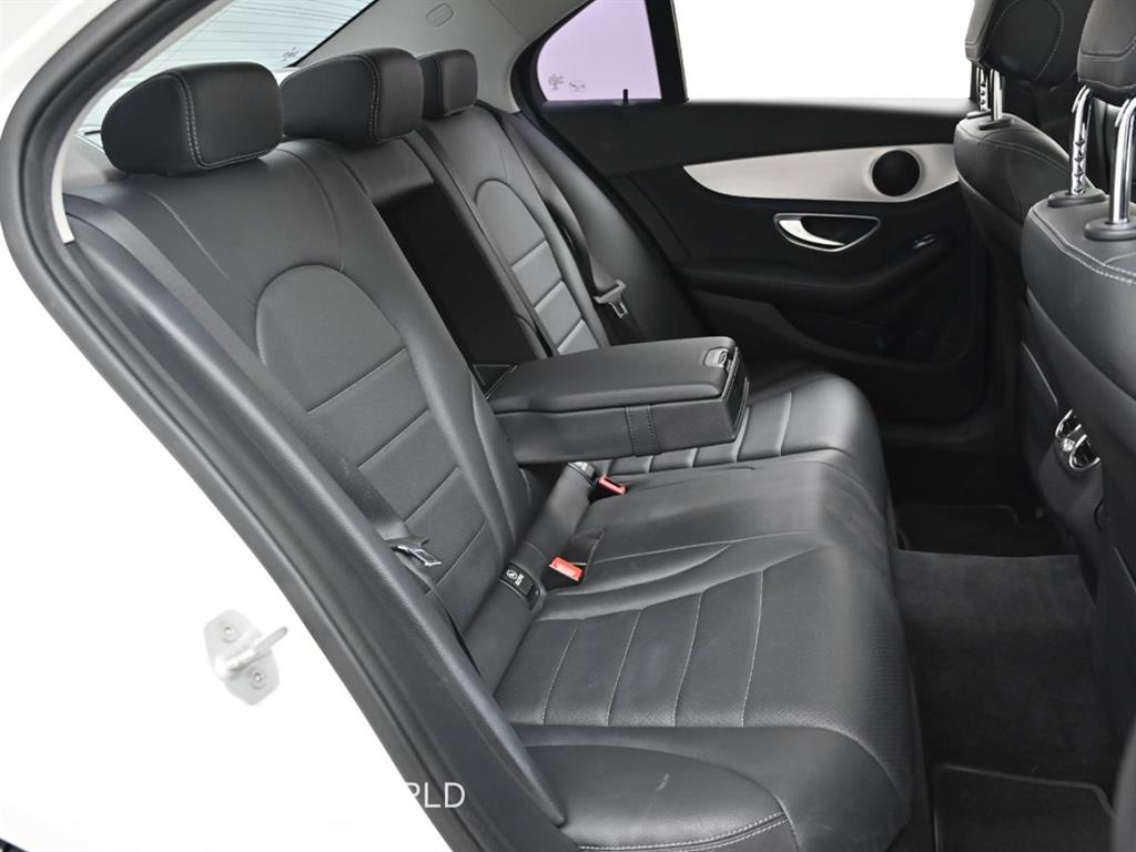 Mercedes-Benz C-Class — photo 12