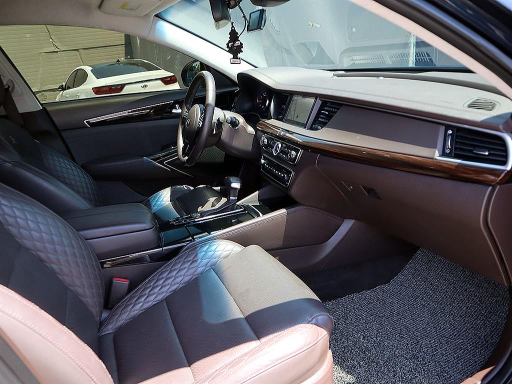 Kia K7 — photo 13