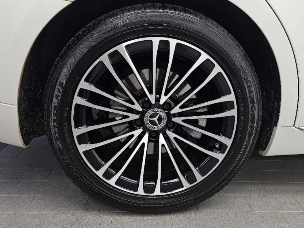 Mercedes-Benz S-Class — photo 05