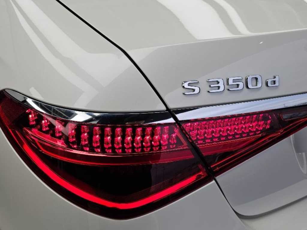 Mercedes-Benz S-Class — photo 07