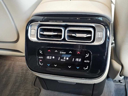 Mercedes-Benz S-Class — photo 15