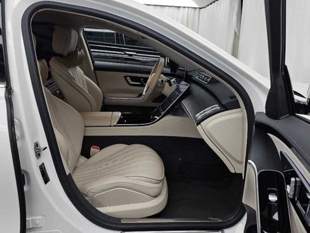 Mercedes-Benz S-Class — photo 18