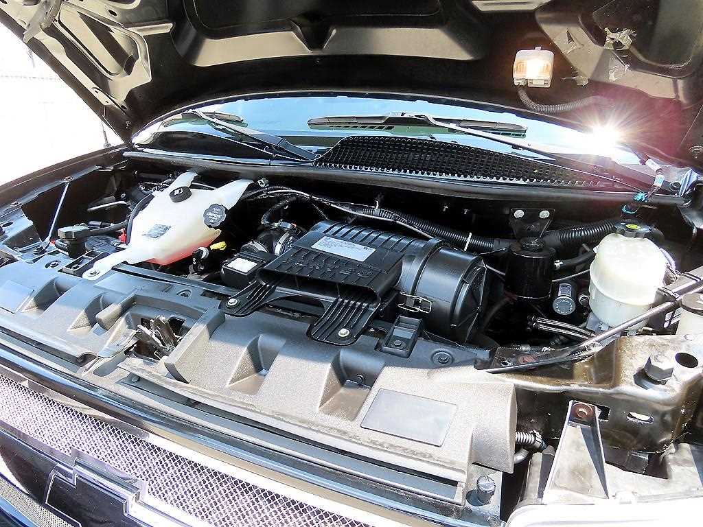 CHEVROLET Express Van — photo 19
