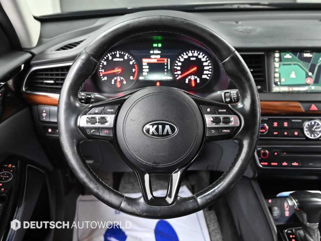Kia K7 — photo 13