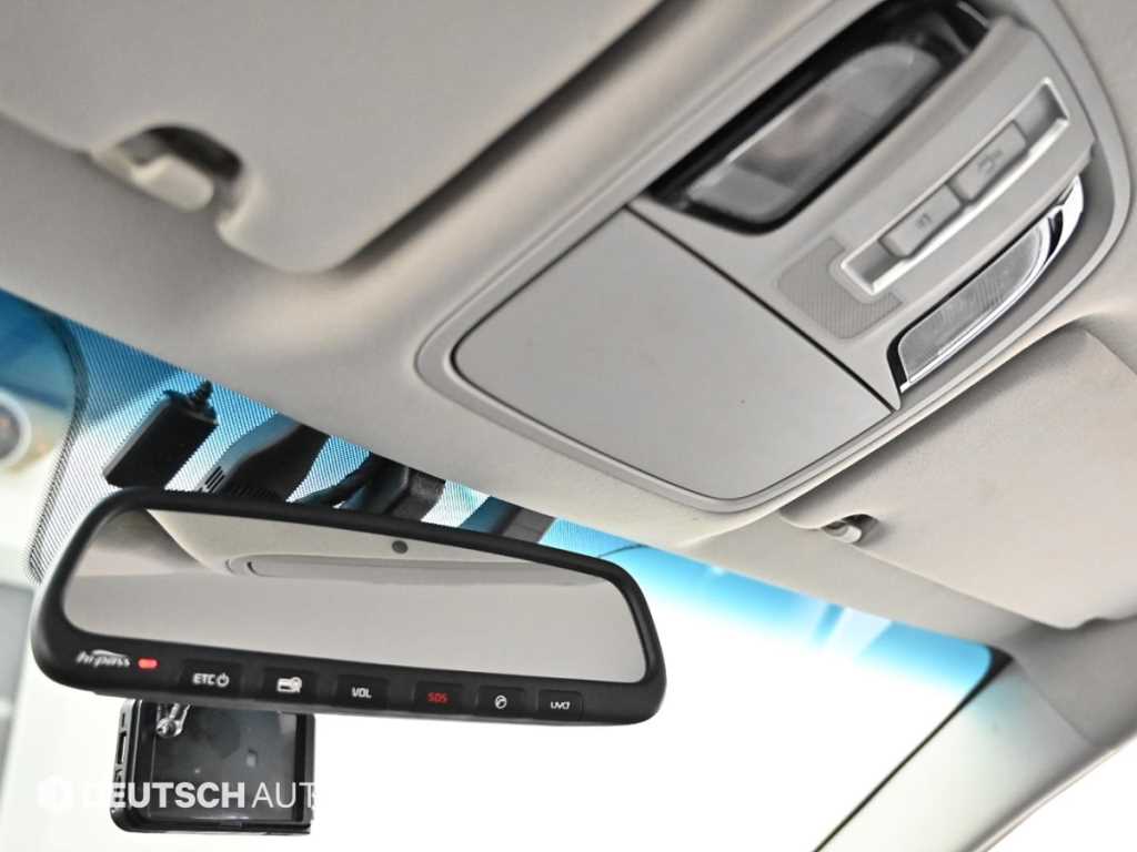 Kia K7 — photo 18