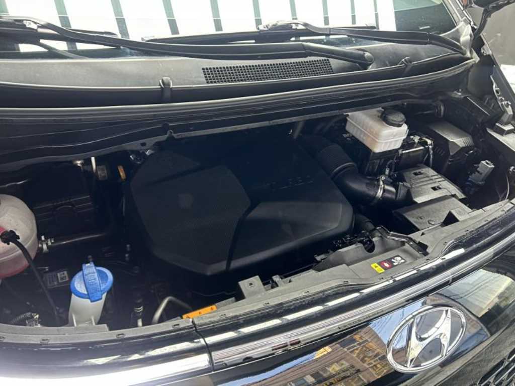 Hyundai Staria — photo 17