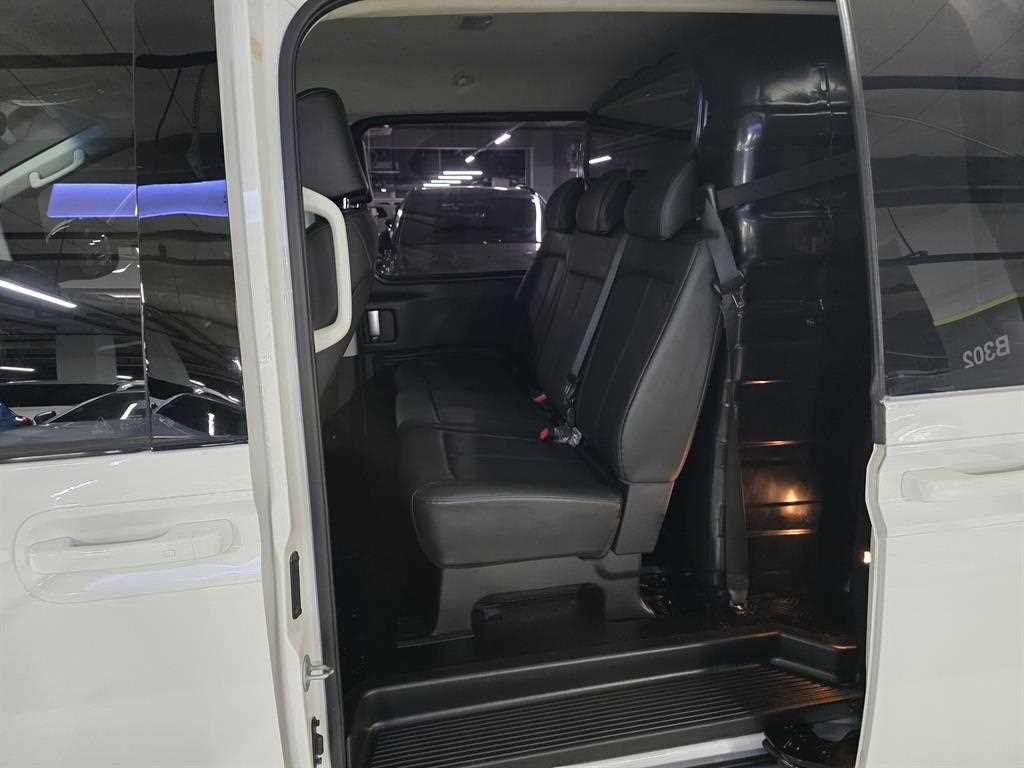 Hyundai Staria — photo 08