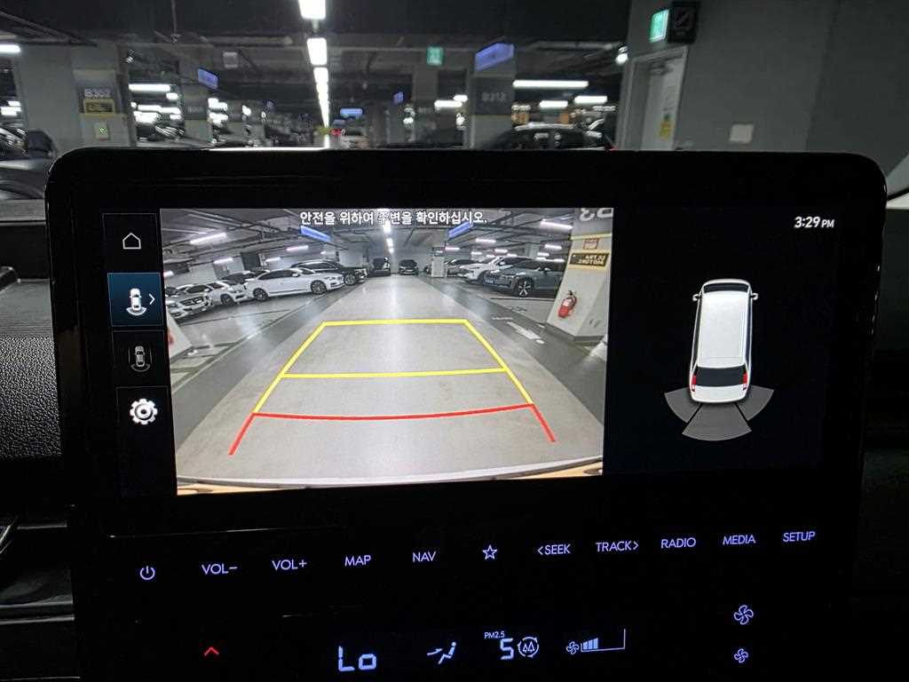 Hyundai Staria — photo 12