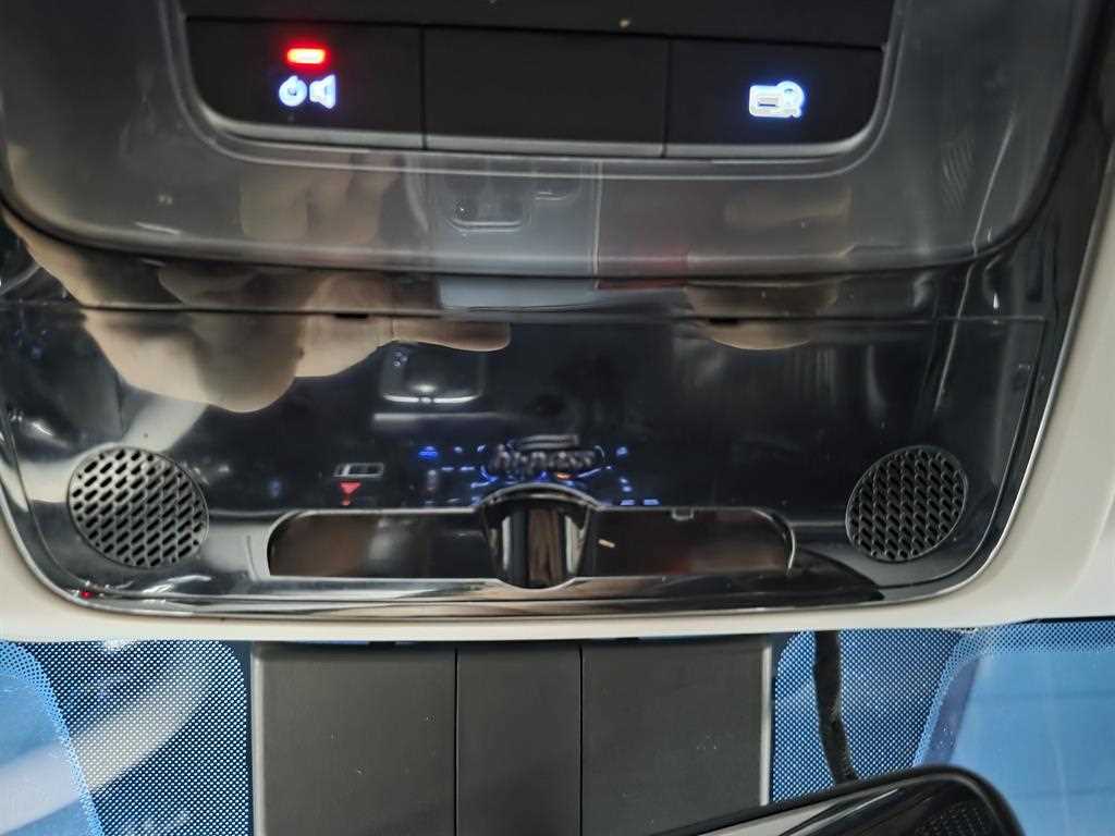 Hyundai Staria — photo 16