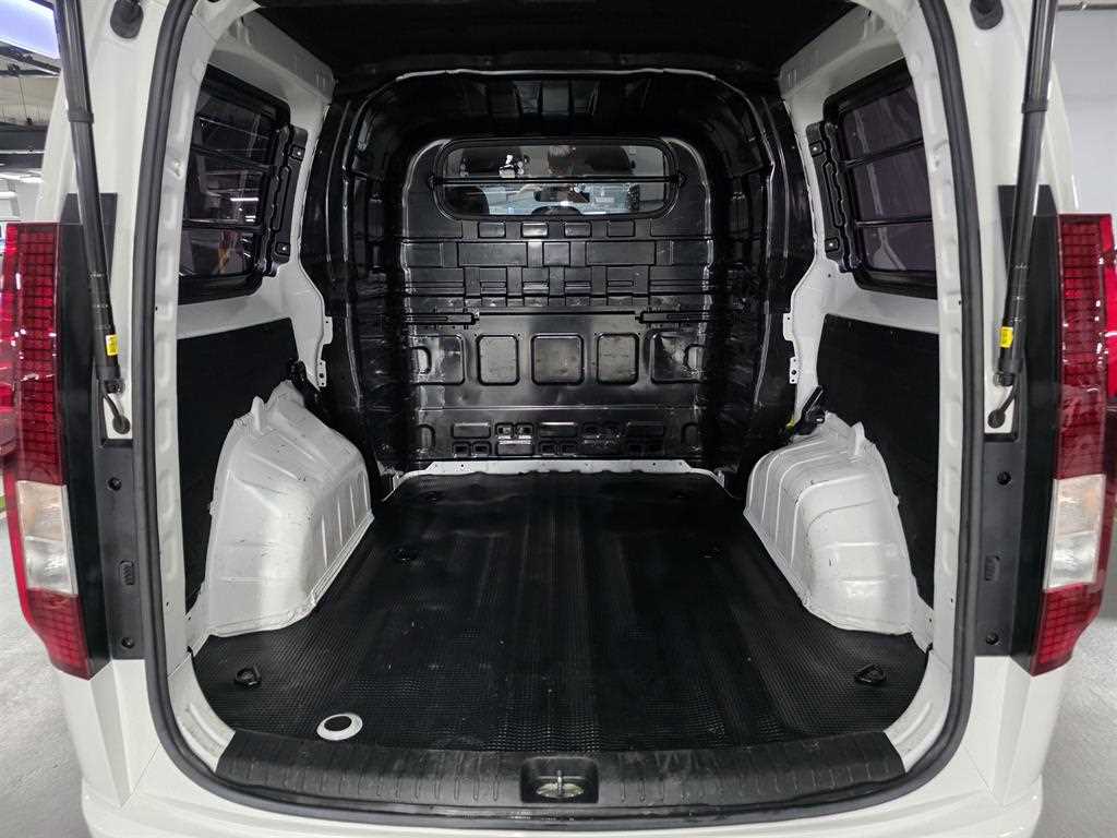 Hyundai Staria — photo 20