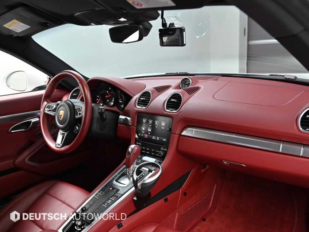 Porsche 718 — photo 07