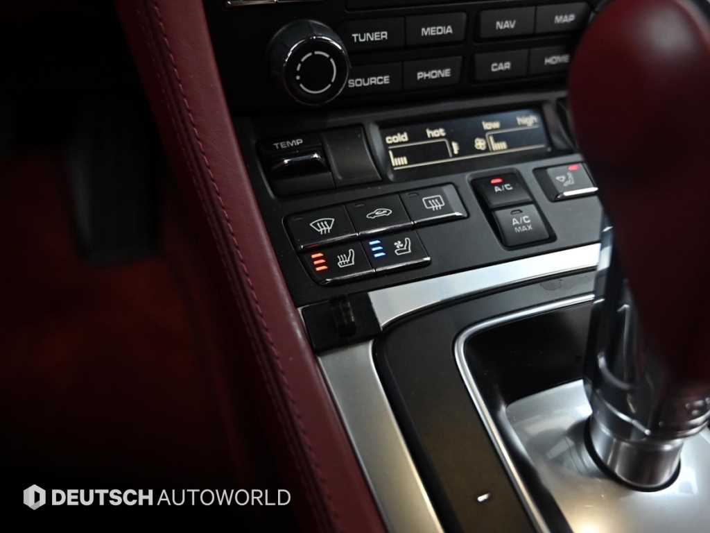 Porsche 718 — photo 17