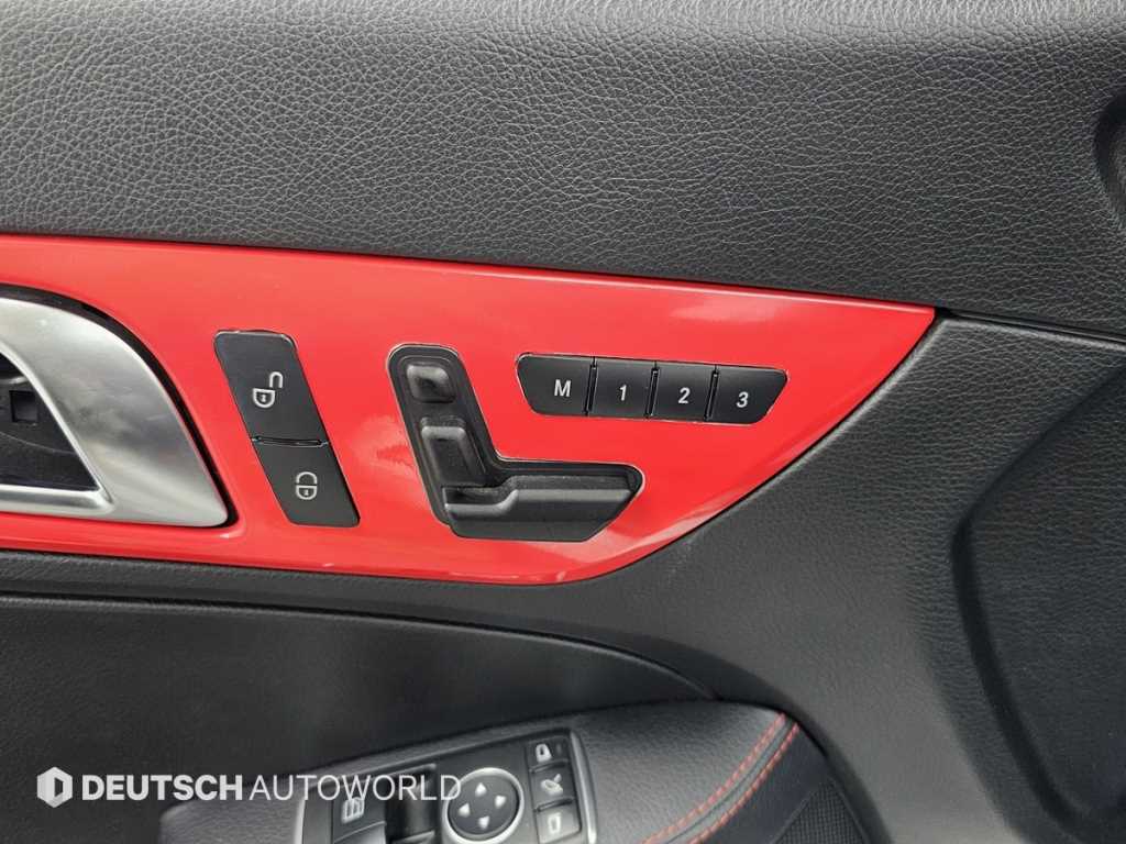 Mercedes-Benz SLK-Class — photo 16