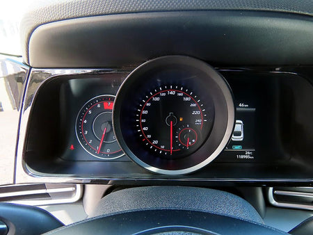 Hyundai Avante — photo 09