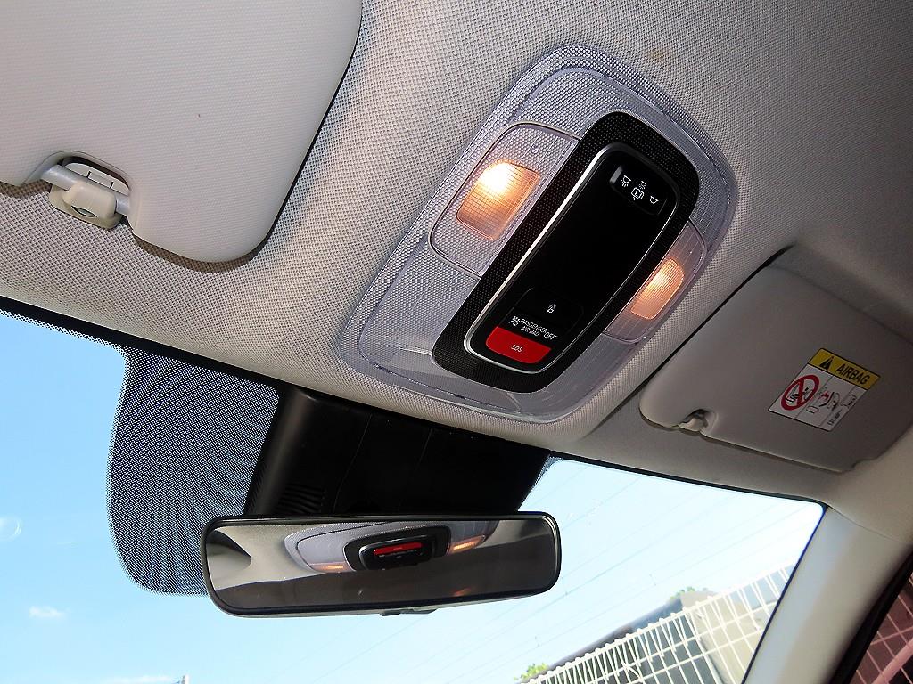 Hyundai Avante — photo 16