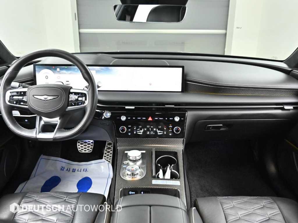 Genesis G80 — photo 07