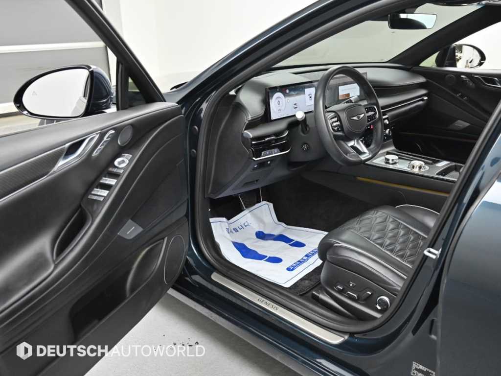 Genesis G80 — photo 11