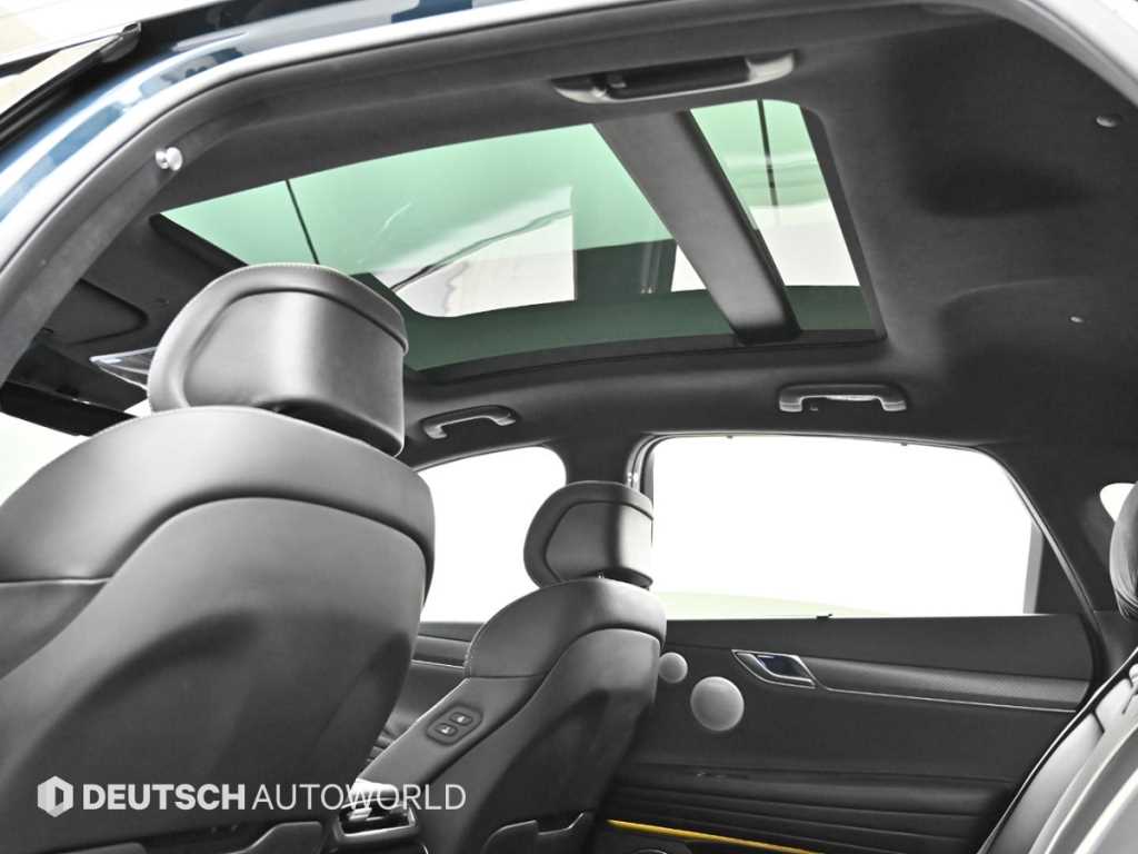 Genesis G80 — photo 18