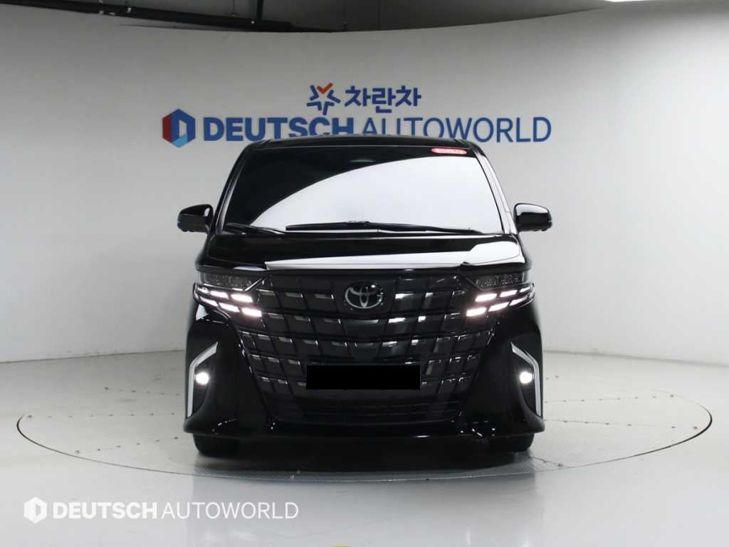 Toyota Alphard — photo 03