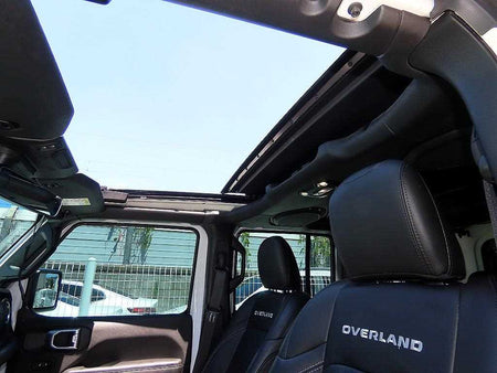 Jeep Wrangler — photo 16