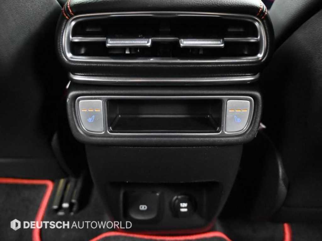 Genesis GV80 — photo 16