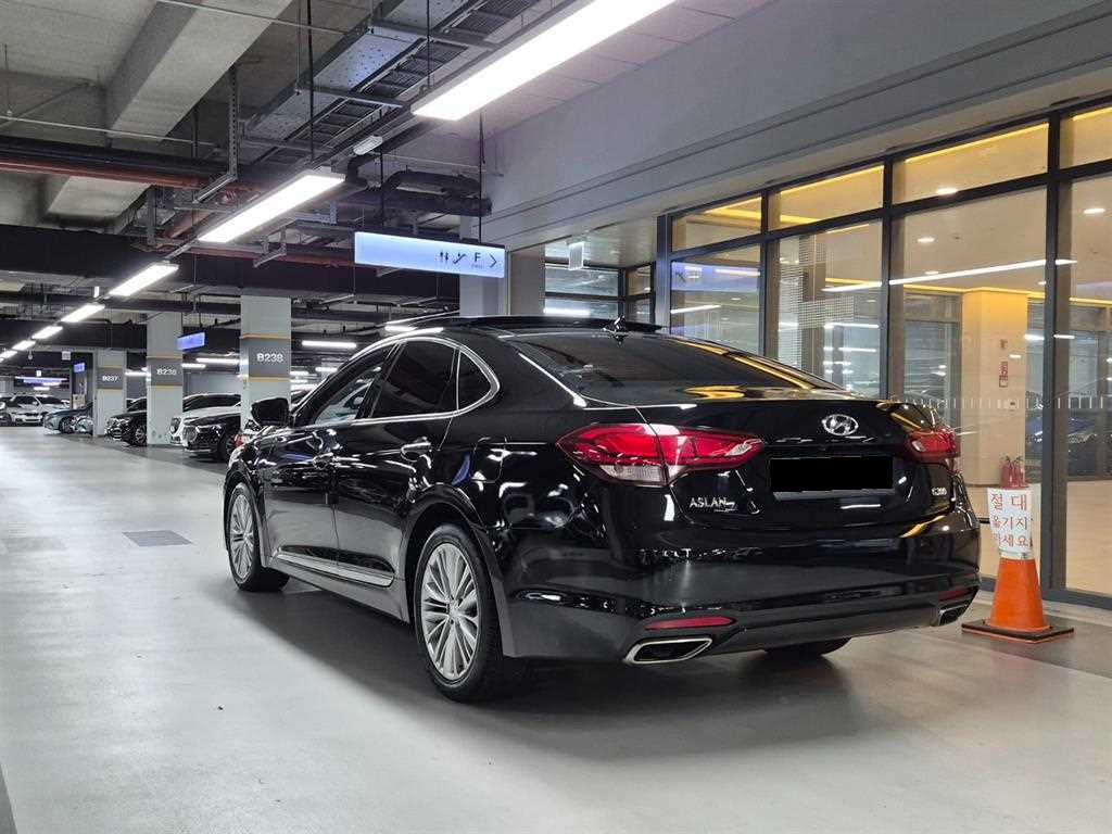 Hyundai Aslan — photo 03