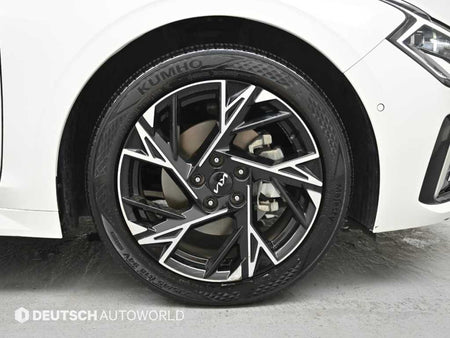 Kia K5 — photo 05