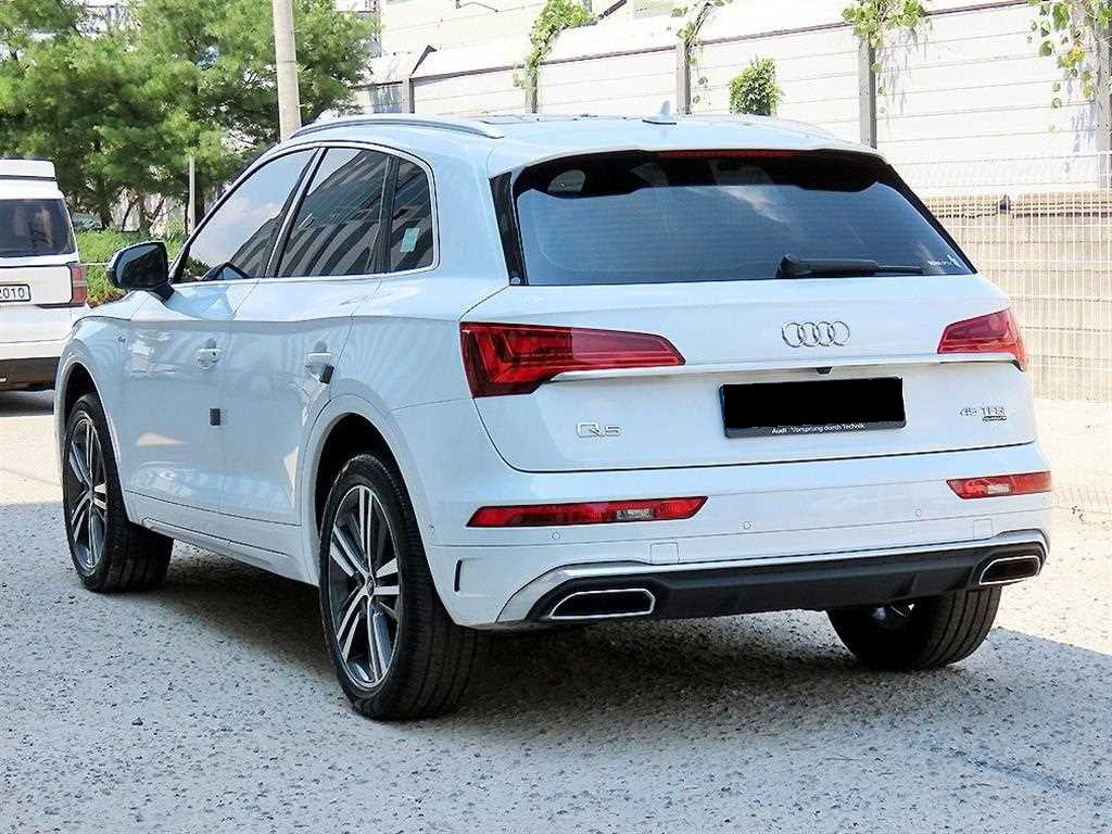 Audi Q5 — photo 03