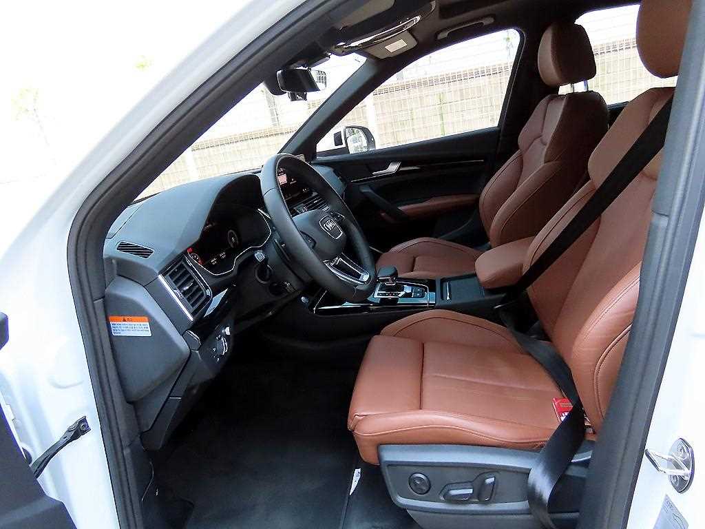 Audi Q5 — photo 05