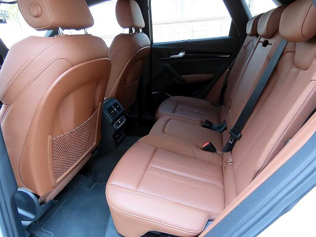 Audi Q5 — photo 06