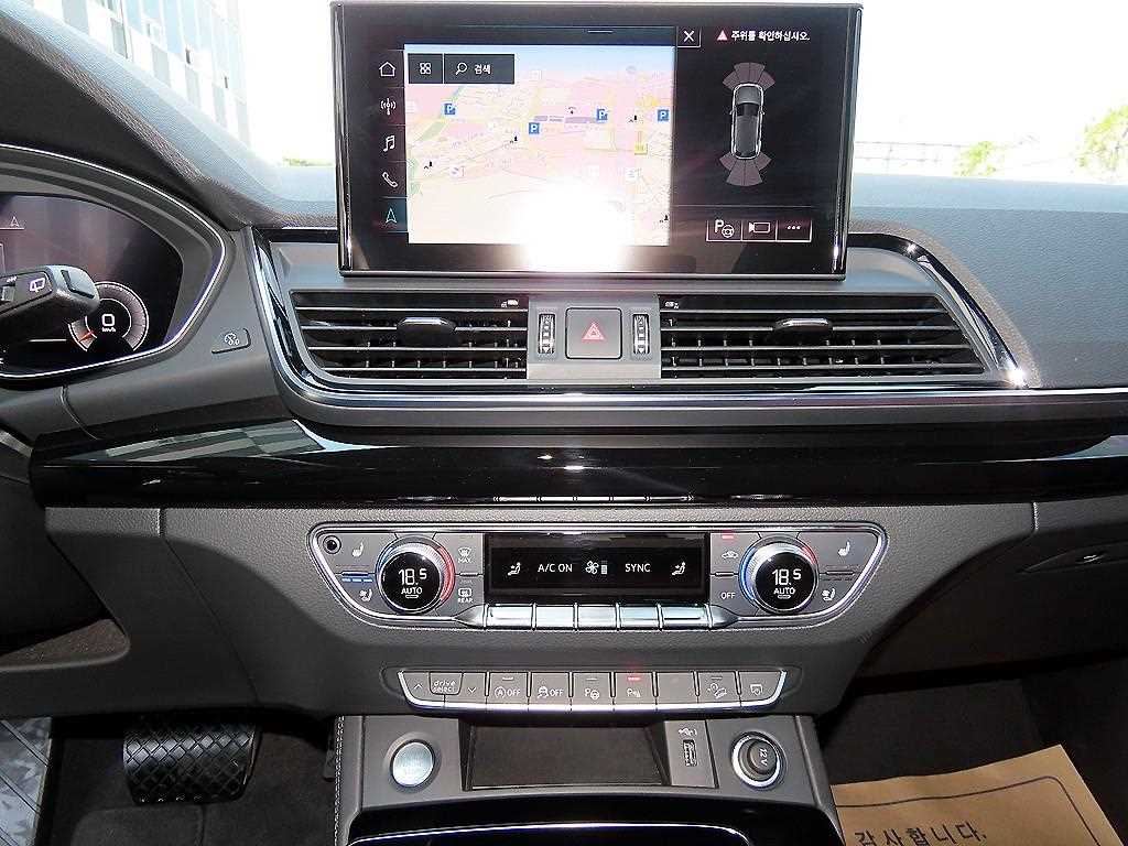 Audi Q5 — photo 12