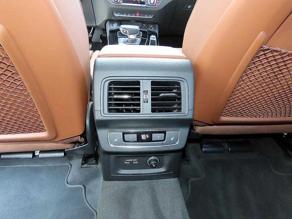 Audi Q5 — photo 15