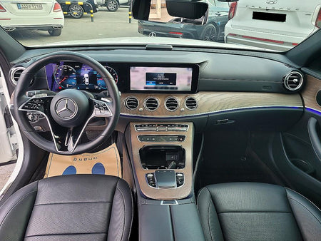 Mercedes-Benz E-Class — photo 05