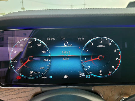 Mercedes-Benz E-Class — photo 10