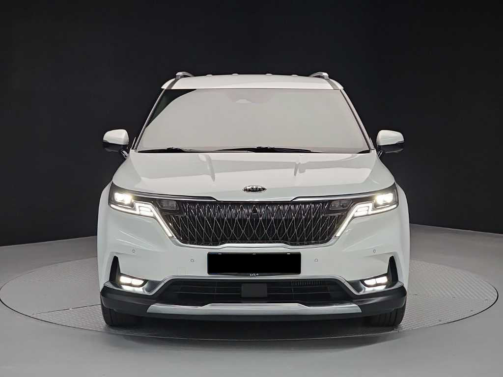 Kia Carnival — photo 02