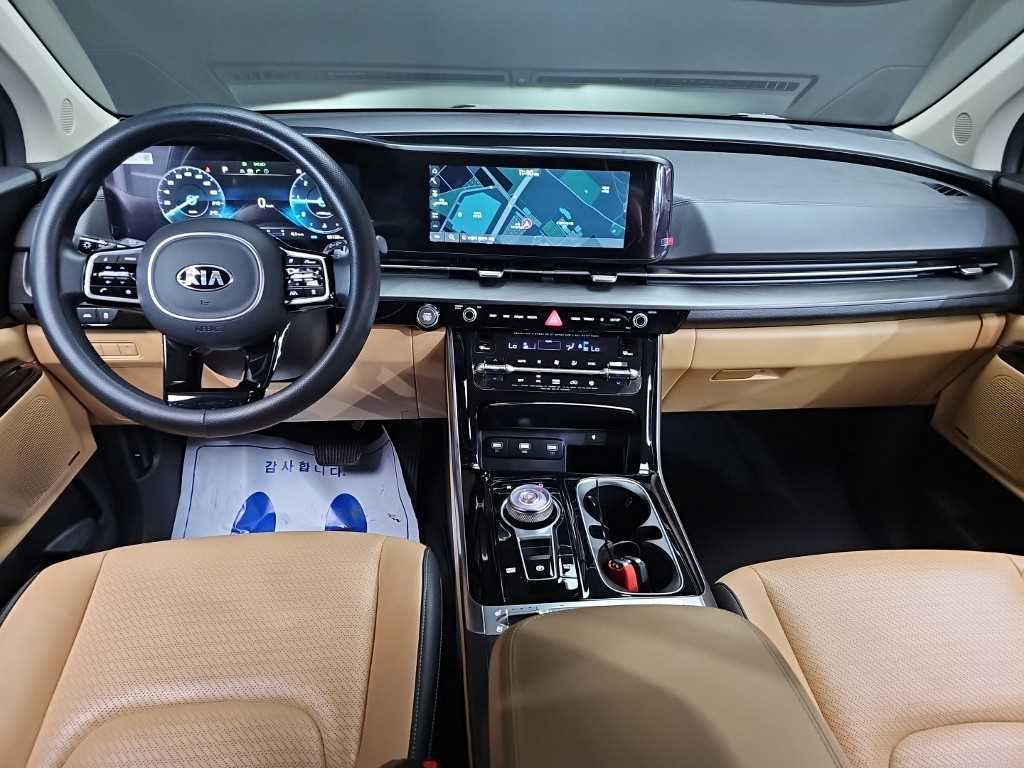 Kia Carnival — photo 07