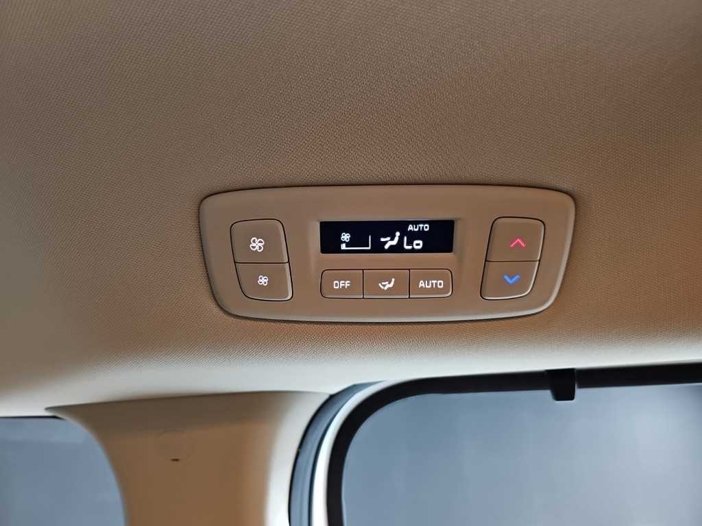 Kia Carnival — photo 14