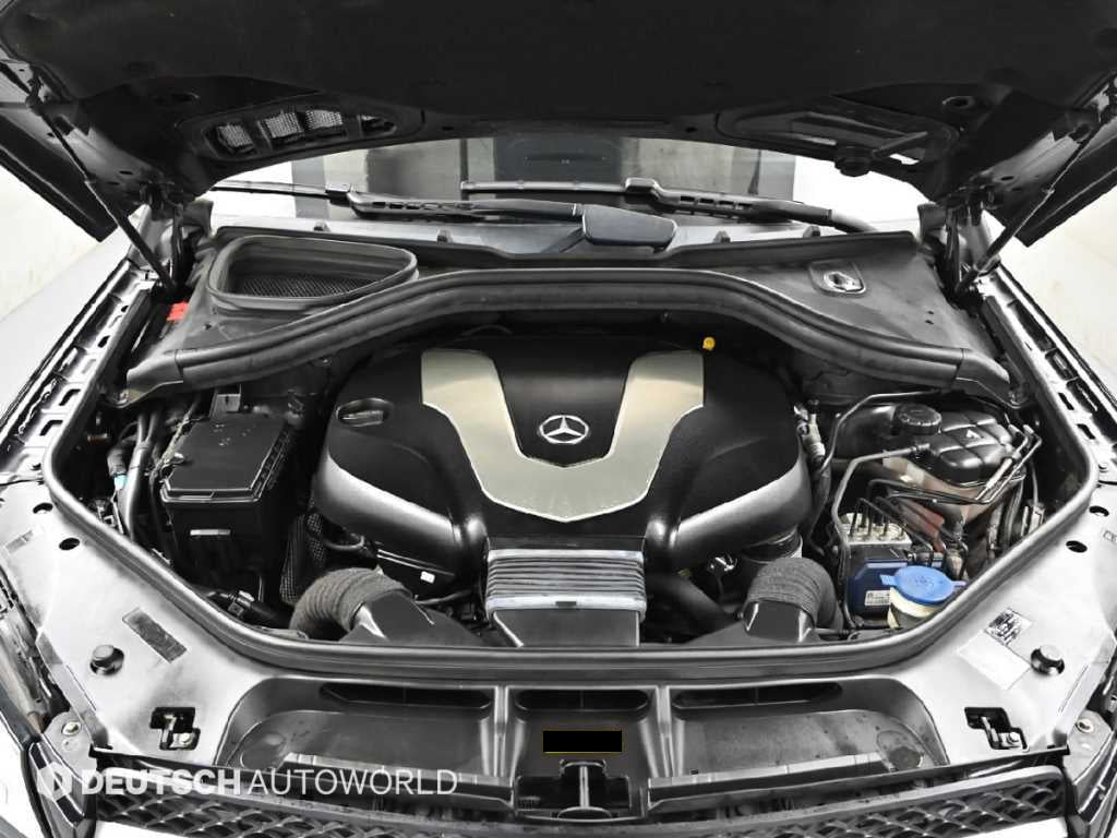 Mercedes-Benz GLE-Class — photo 06