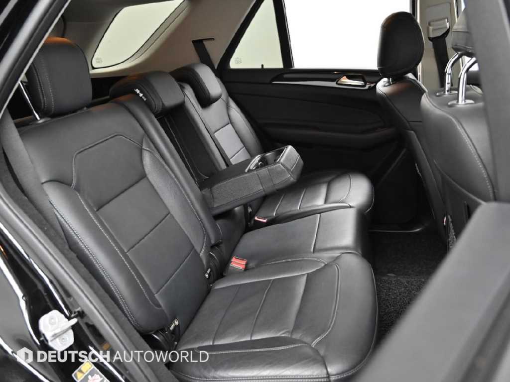 Mercedes-Benz GLE-Class — photo 12