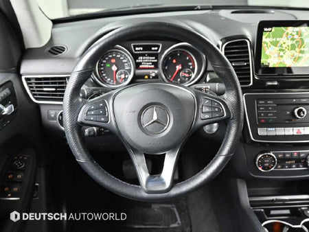 Mercedes-Benz GLE-Class — photo 13