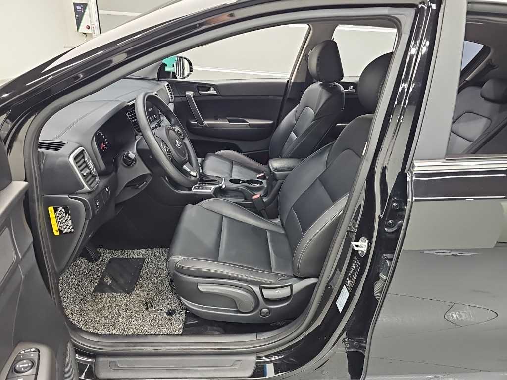 Kia Sportage — photo 11