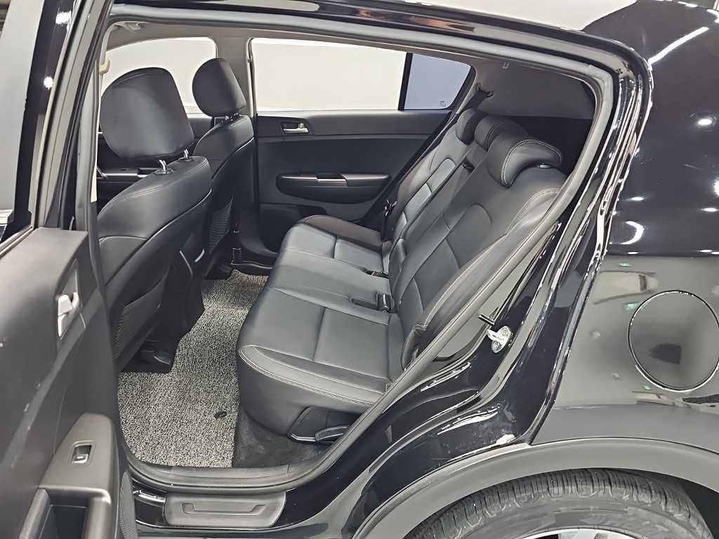 Kia Sportage — photo 12