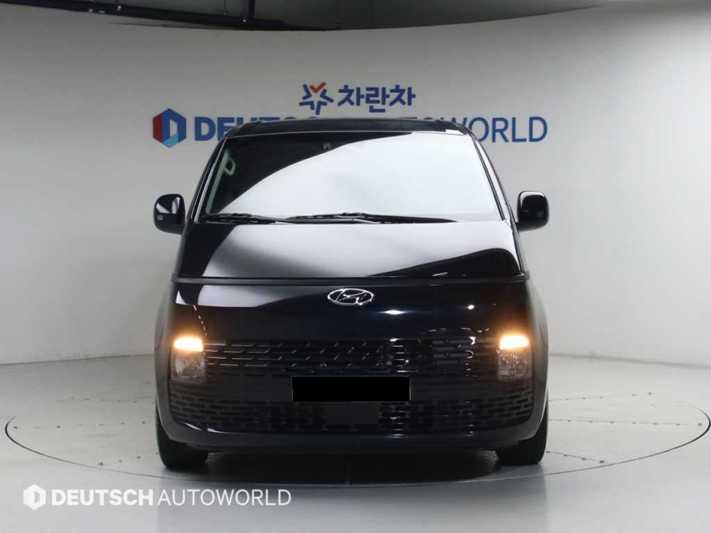 Hyundai Staria — photo 03
