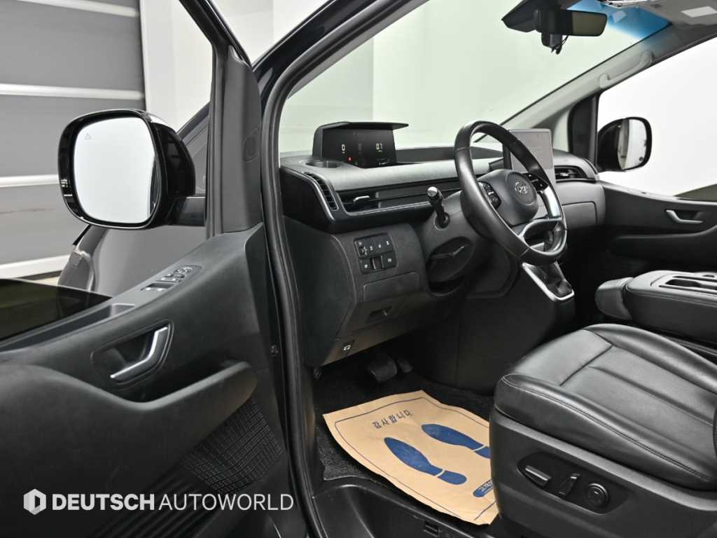 Hyundai Staria — photo 11