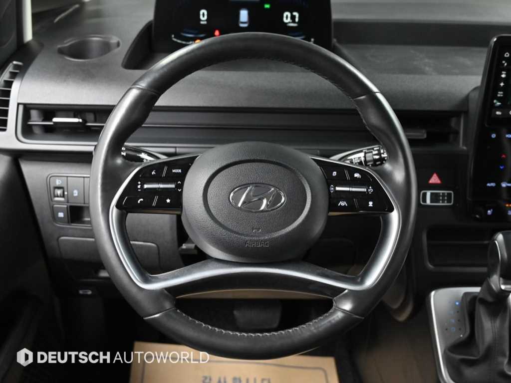 Hyundai Staria — photo 13