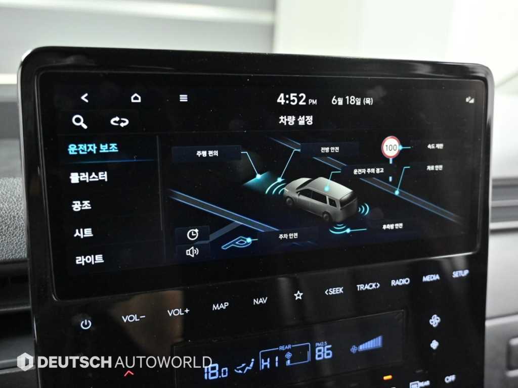 Hyundai Staria — photo 17