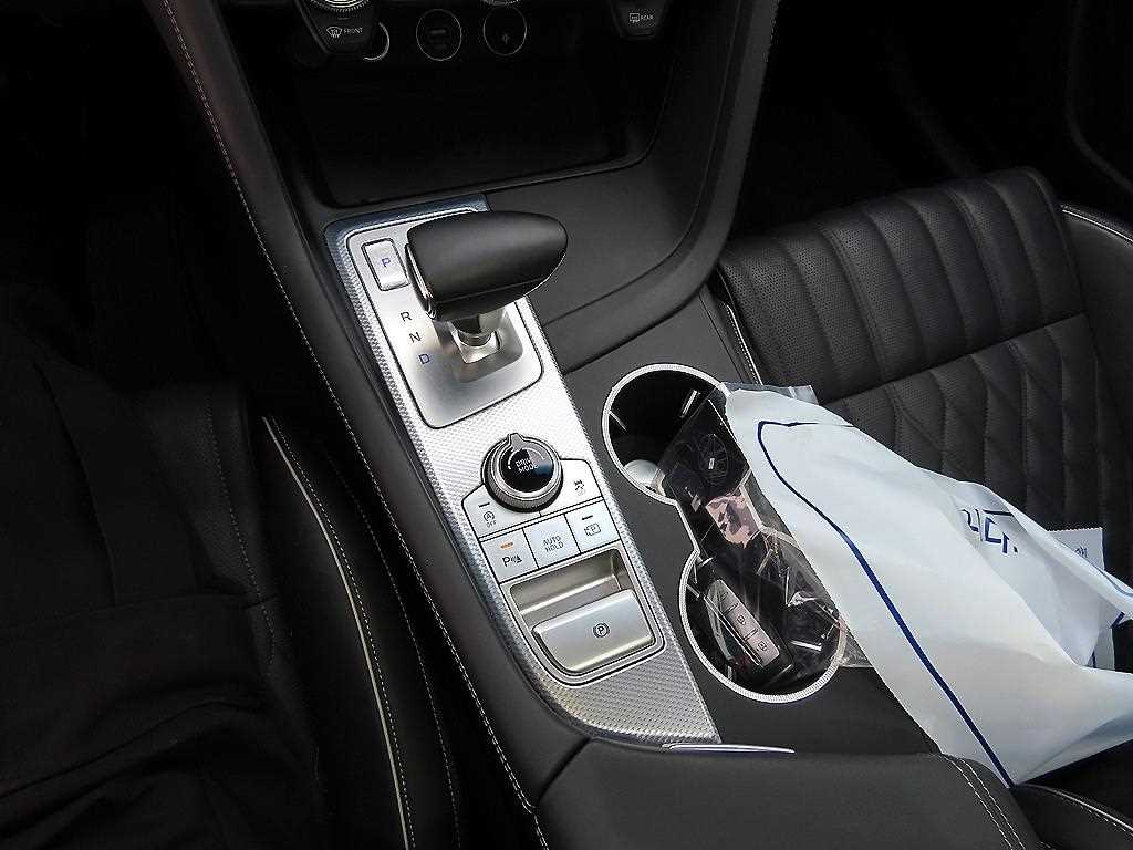 Genesis G70 — photo 11