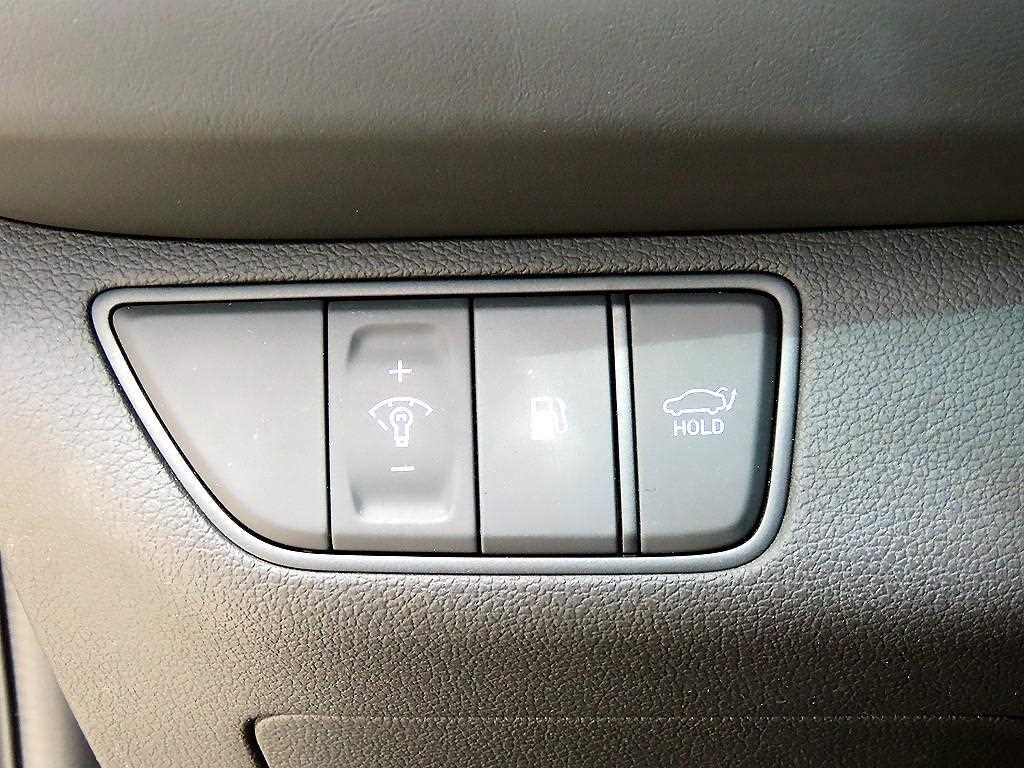 Genesis G70 — photo 13