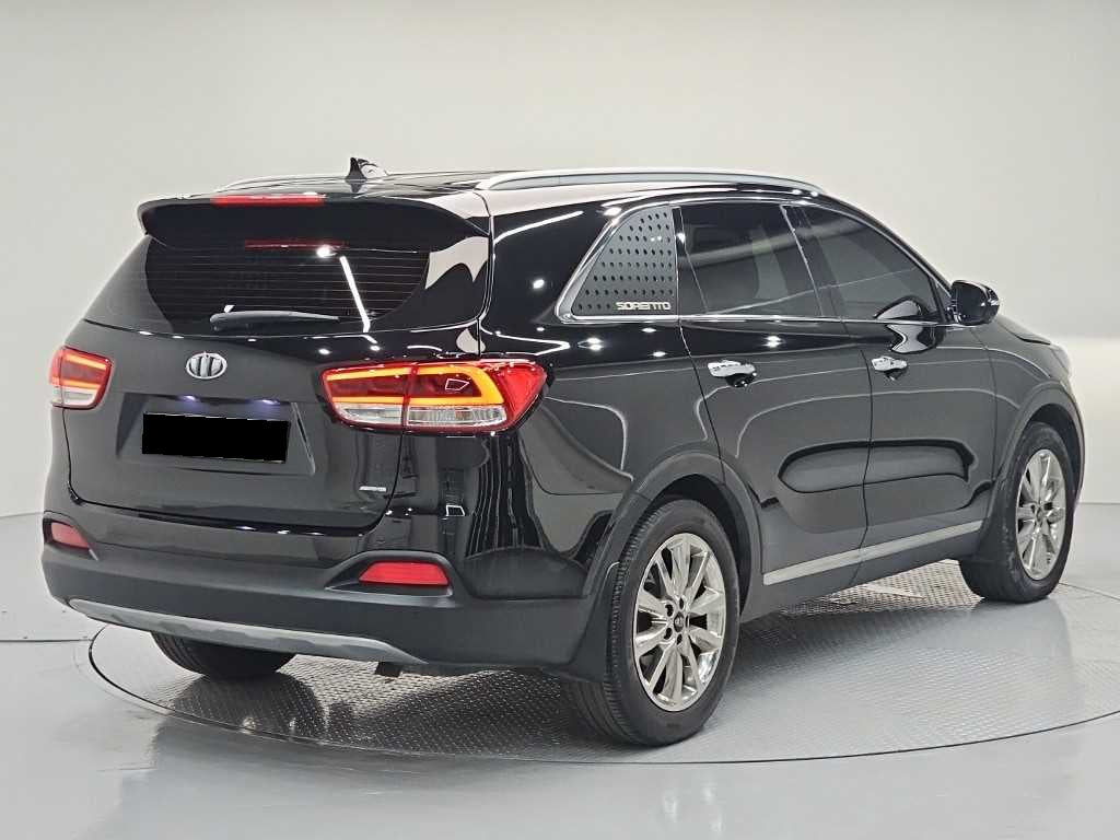 Kia Sorento — photo 04