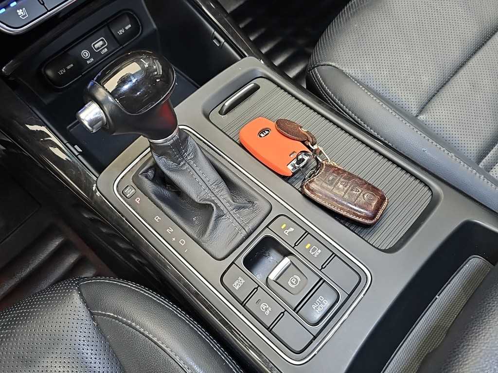 Kia Sorento — photo 08
